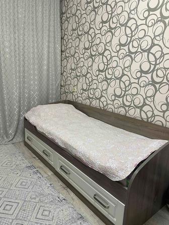 Продается подростковая кровать с матрасом.