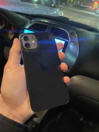 Продам айфон 12 128гб