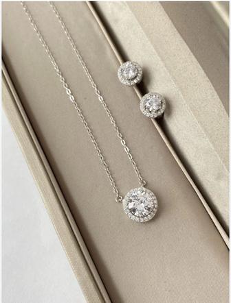 Набор украшений из серебра 925 с моиссанитом 2.00 ct