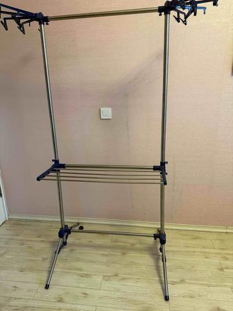 Продам стойку-вешалку для вещей