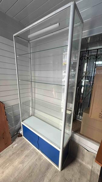 Продам витрину