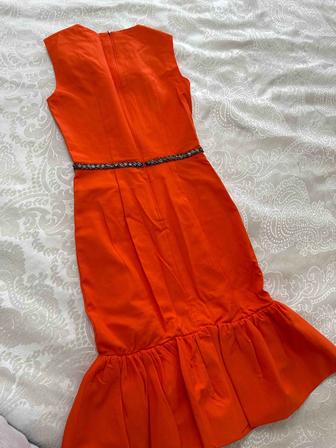 Платье от Изабель Гарсия