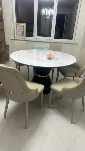 Продам стулья новый