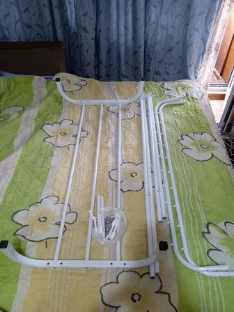 Продам напольную вешалку!