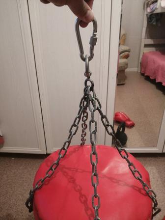 Продам боксерскую грушу