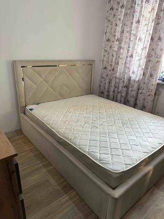 Продам кровать, матрас