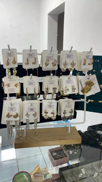 Подставка для сережек.