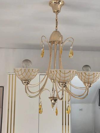 Продам люстры