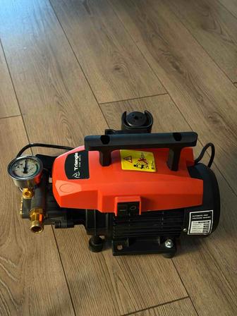 Мойка Керхер для мойки автомобиля и Ковров