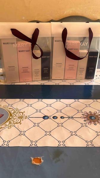 Косметика и уход от компаний Mary Kay