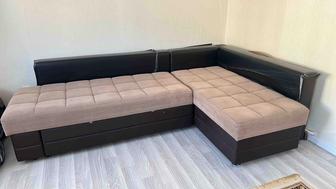 Продаю диван гостиной