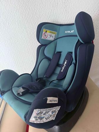 Продам надежное автокресло