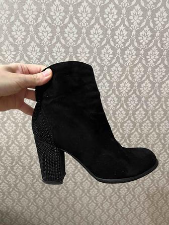 Женские полу сапоги осень- весна