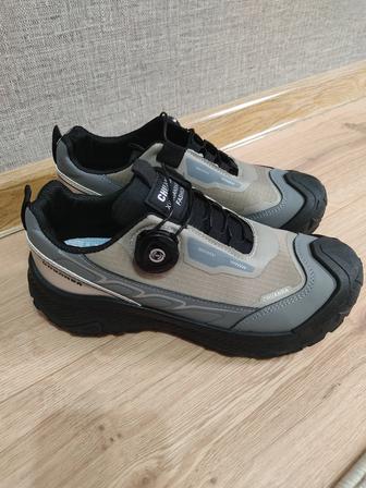 Кроссовки мужские