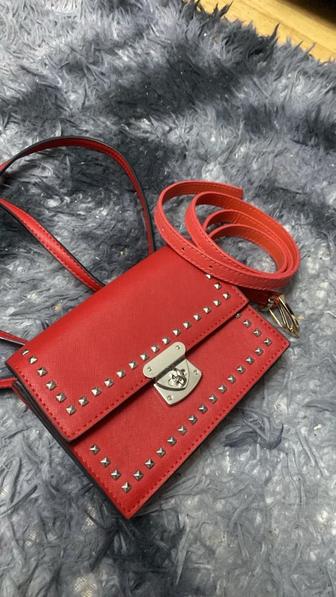 Сумочка мини фирменная плюс поясной ремень