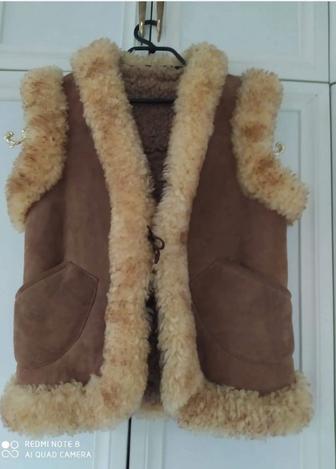 Безрукавка, жилет -натуральная