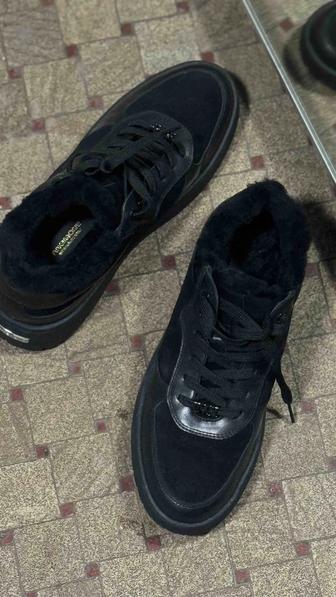 Кроссовки зима