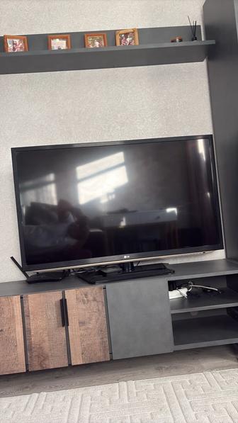 Продам телевизор в хорошем состоянии 47 дюйма, не смарт .Можно с приставкой