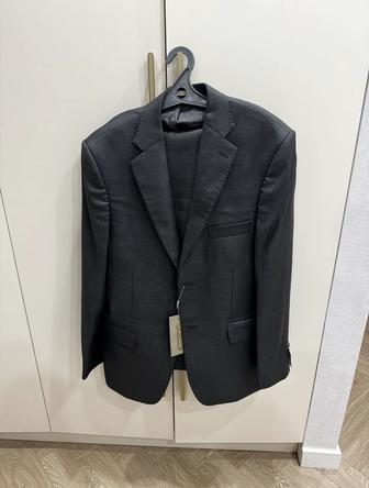 Продам костюм