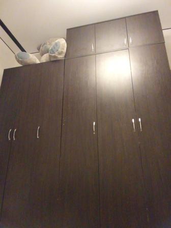 Продам шкаф с комодом