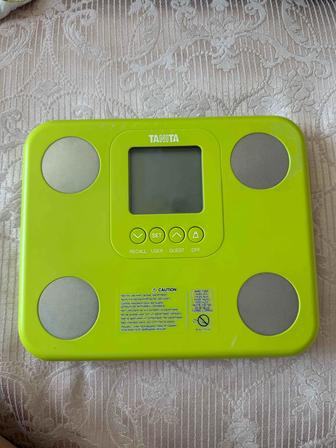 Напольные весы Tanita BC-730