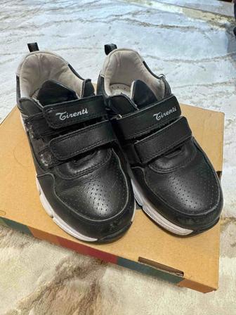 Детская обувь ботинки