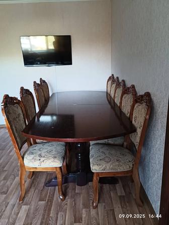 Продам стол и стулья