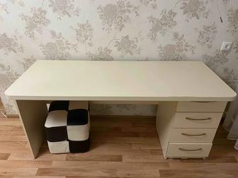 Продам компьютерный стол