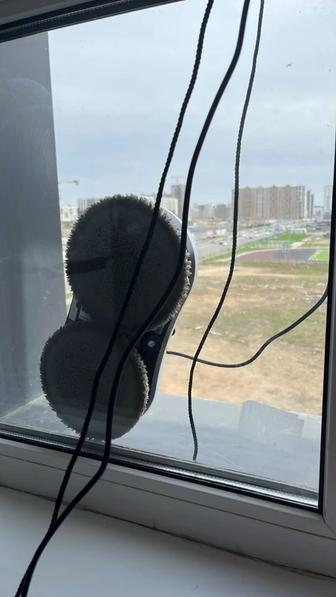 Сдам в аренду стеклоочиститель робот