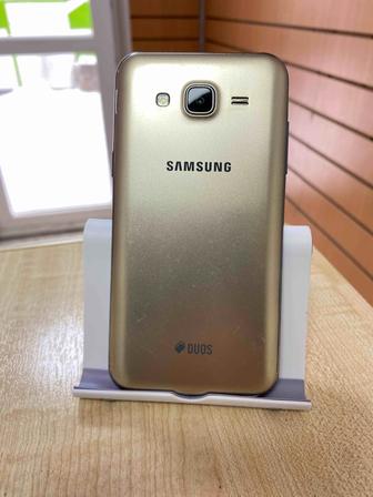 Samsung j5 8gb