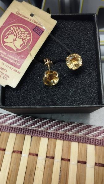 Продам золотые пуссеты