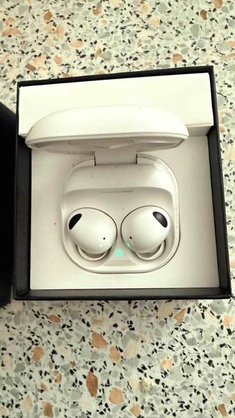 Продам Наушник без провадной бир жыл ұсталған сатамын