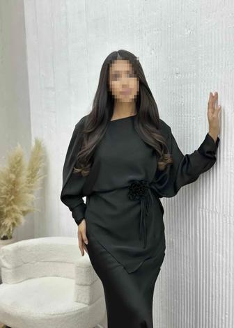 Продам женский костюм