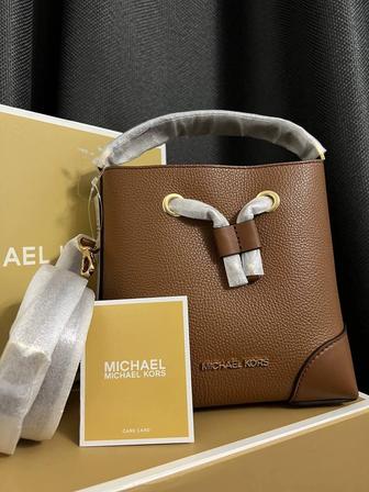 Продам сумку оригинал Michael Kors!