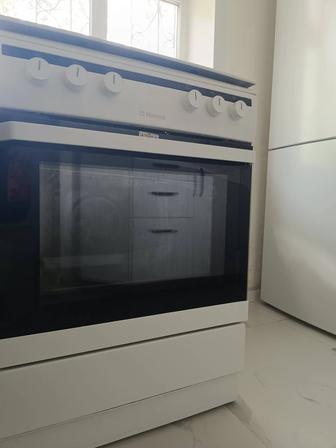 Продам газовую плиту