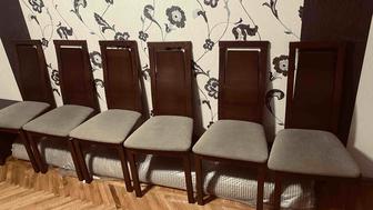 Стол и стулья