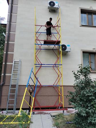 Строительные леса на колесах