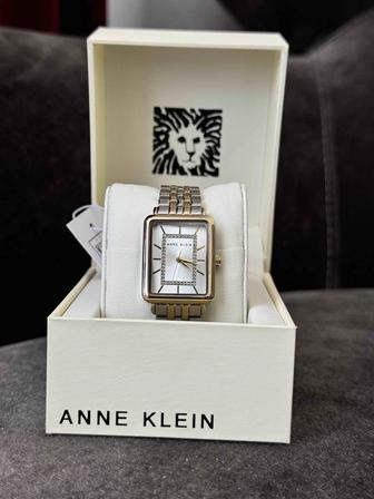 Часы женские Anne Klein