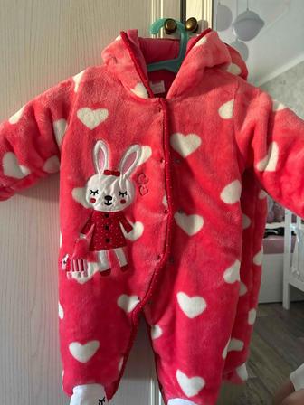 Продам детский комбинезон