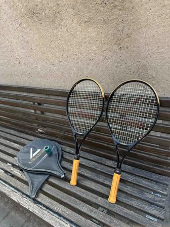 Теннисная ракетка