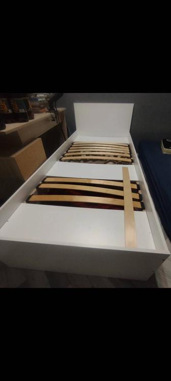 Кровать односпальная