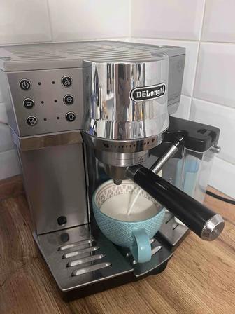 Продам кофемашину Delonghi