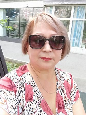 Предлагаю услуги няни,репетитора,помощницы,воспитателя