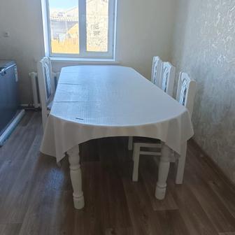 Кухонный стол