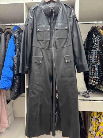 Кожаный плащ. Длинный