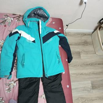 Продам лыжный костюм