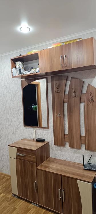 Продам прихожую