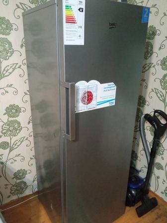 Продам морозильную камеру