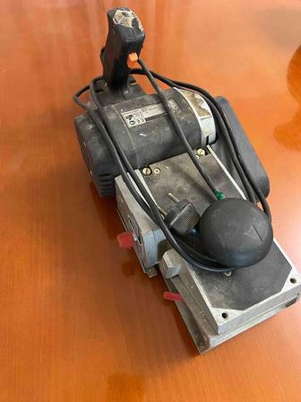 Продам рубанок электрический рабочий