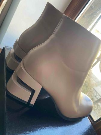 Полу сапожки